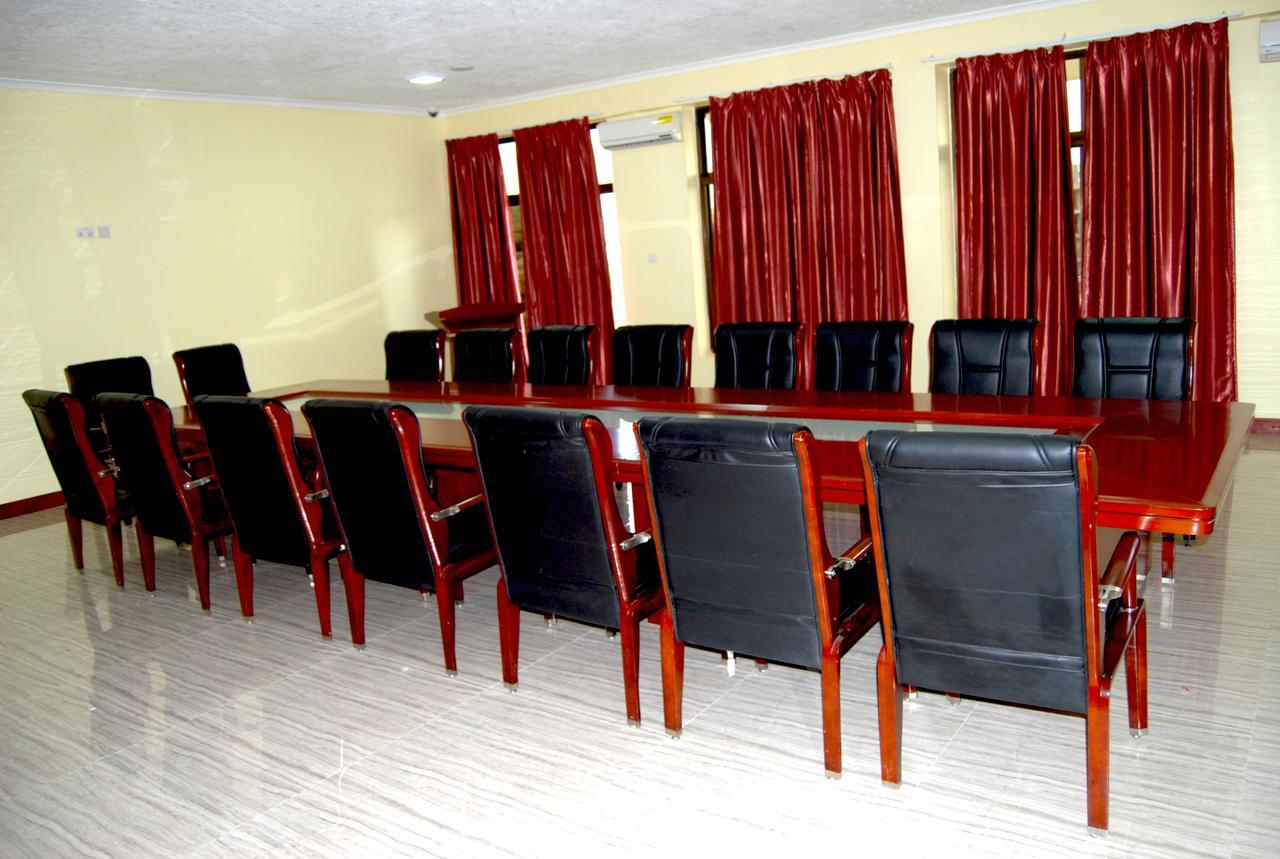 Morena Hotel Dodoma Bagian luar foto