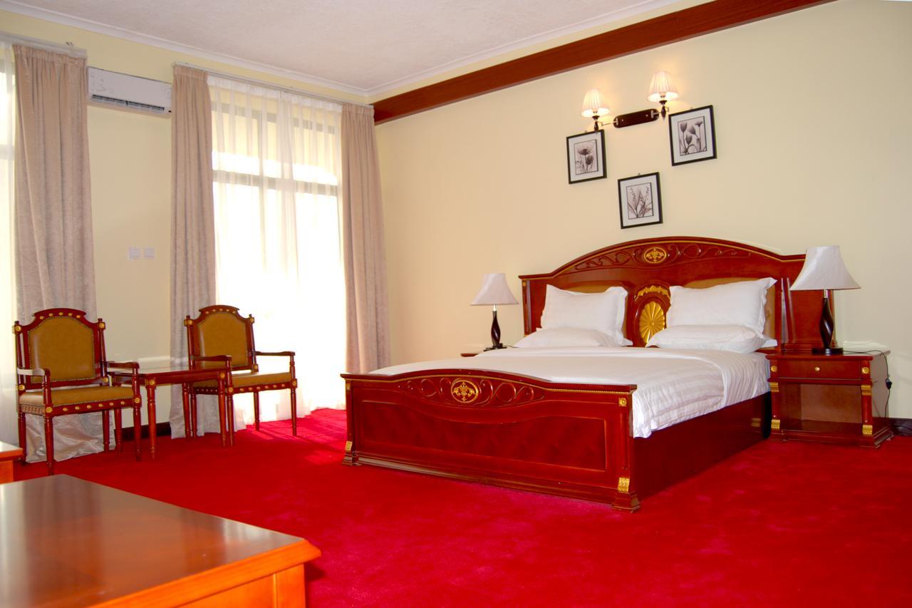 Morena Hotel Dodoma Bagian luar foto